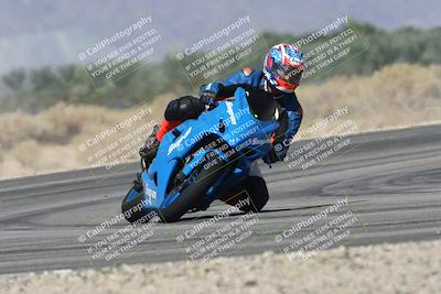 media/Oct-13-2025-Moto Forza (Mon) [[a66d839500]]/3-B Group/Session 3 (Turn 16)/